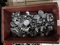 Volledige inhoud rek diverse ijzerwaren - afbeelding 16 van  16