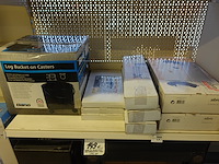 Volledige inhoud rek diverse kachels - afbeelding 4 van  7