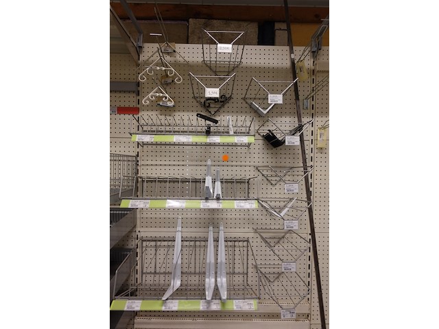 Volledige inhoud rek diversen - afbeelding 4 van  9