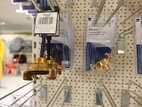 Volledige inhoud rek diversen - afbeelding 9 van  14