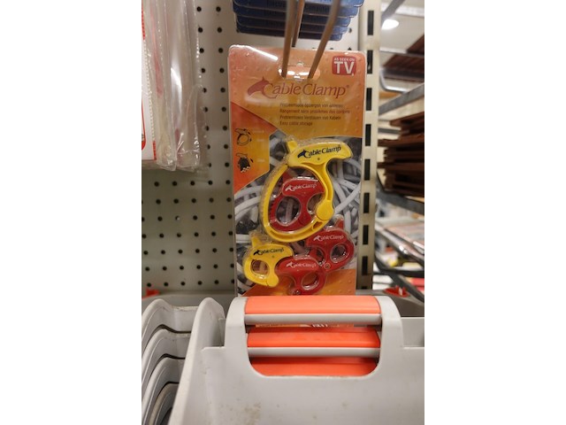 Volledige inhoud rek diversen - afbeelding 5 van  9