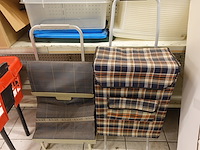 Volledige inhoud rek diversen - afbeelding 9 van  18