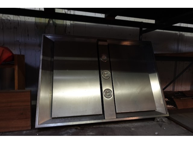 Volledige inhoud rek diversen - afbeelding 8 van  30