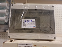 Volledige inhoud rek elektrisch toebehoren - afbeelding 5 van  11