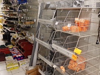 Volledige inhoud rek elektrisch toebehoren - afbeelding 1 van  16