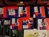 Volledige inhoud rek elektrisch toebehoren - afbeelding 16 van  16