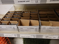 Volledige inhoud rek elektrisch toebehoren - afbeelding 21 van  21