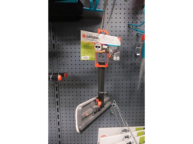 Volledige inhoud rek gardena - afbeelding 8 van  17