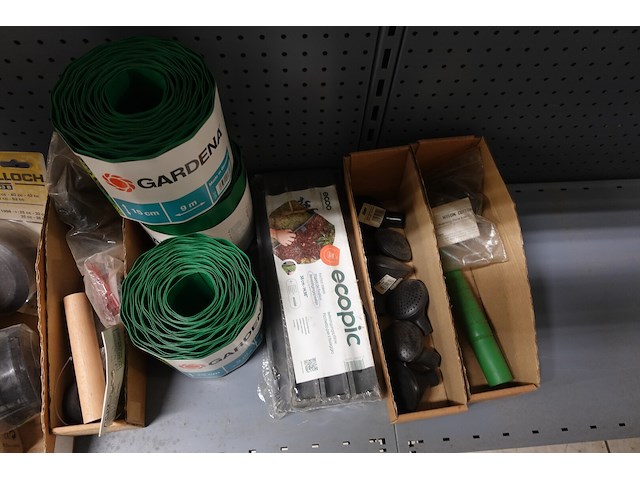Volledige inhoud rek gardena - afbeelding 11 van  17