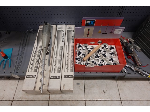 Volledige inhoud rek gardena - afbeelding 14 van  17