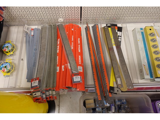 Volledige inhoud rek handgereedschap - afbeelding 14 van  24