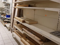 Volledige inhoud rek houten kadermenten - afbeelding 1 van  10