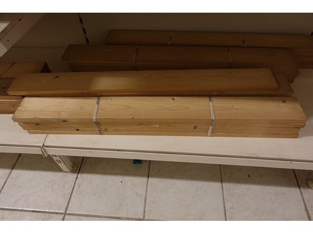 Volledige inhoud rek houten kadermenten - afbeelding 3 van  10