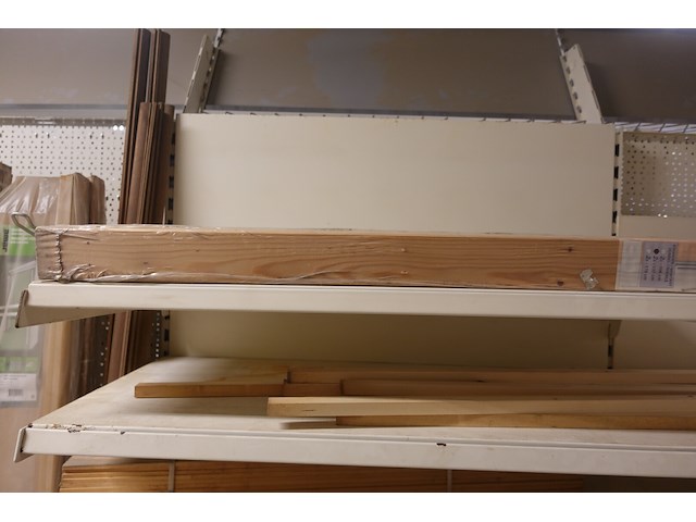 Volledige inhoud rek houten kadermenten - afbeelding 7 van  10