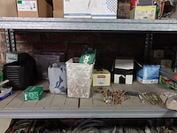 Volledige inhoud rek ijzerwaren - afbeelding 19 van  23