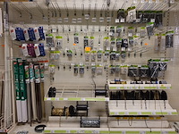 Volledige inhoud rek ijzerwaren