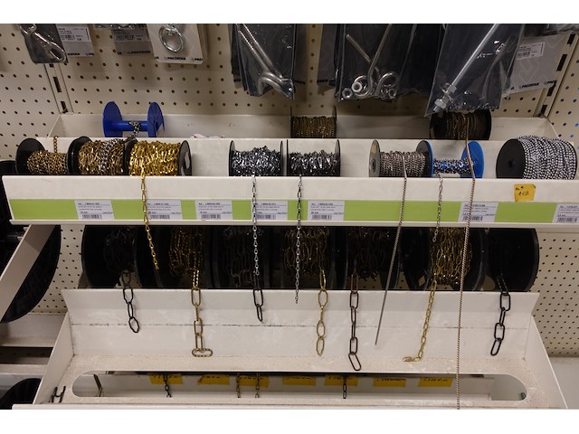 Volledige inhoud rek ijzerwaren - afbeelding 5 van  8