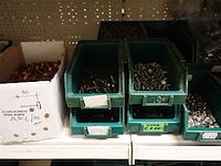 Volledige inhoud rek ijzerwaren - afbeelding 14 van  18