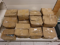 Volledige inhoud rek ijzerwaren - afbeelding 8 van  42