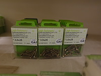 Volledige inhoud rek ijzerwaren - afbeelding 22 van  42