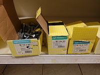 Volledige inhoud rek ijzerwaren - afbeelding 25 van  42