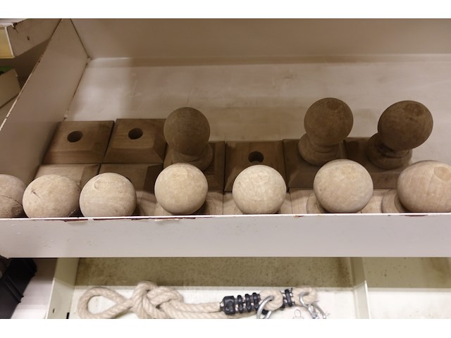 Volledige inhoud rek ijzerwaren - afbeelding 35 van  42