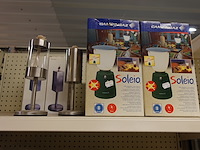 Volledige inhoud rek kampeergerief - afbeelding 12 van  12