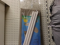 Volledige inhoud rek kampeergerief - afbeelding 3 van  11