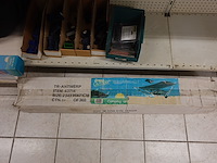 Volledige inhoud rek kampeergerief - afbeelding 10 van  11