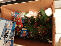 Volledige inhoud rek kerstgerief - afbeelding 9 van  12