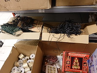 Volledige inhoud rek kerstgerief - afbeelding 12 van  12