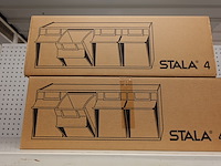 Volledige inhoud rek koffers - afbeelding 3 van  11