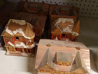 Volledige inhoud rek koffers - afbeelding 7 van  11