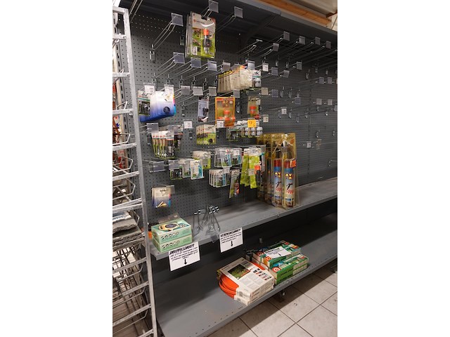 Volledige inhoud rek koppelstukken - afbeelding 1 van  11