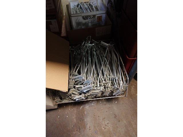 Volledige inhoud rek metaal - afbeelding 2 van  36