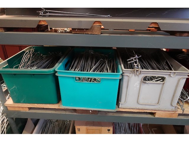 Volledige inhoud rek metaal - afbeelding 9 van  36