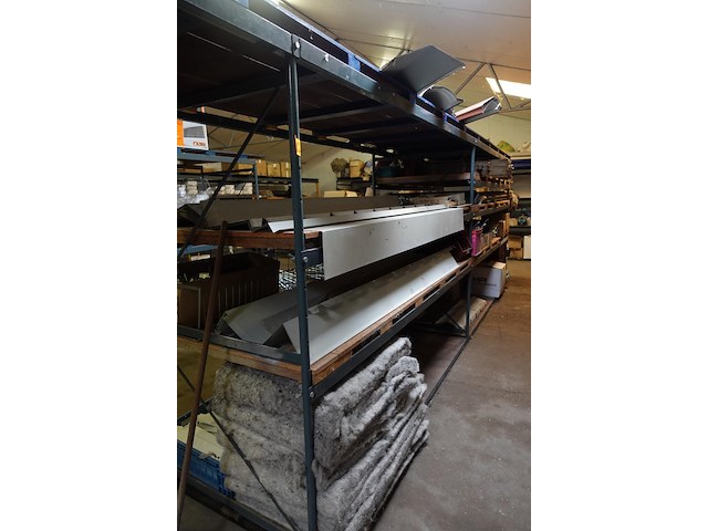 Volledige inhoud rek metaal - afbeelding 1 van  36