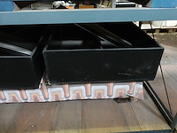 Volledige inhoud rek metaal - afbeelding 26 van  36