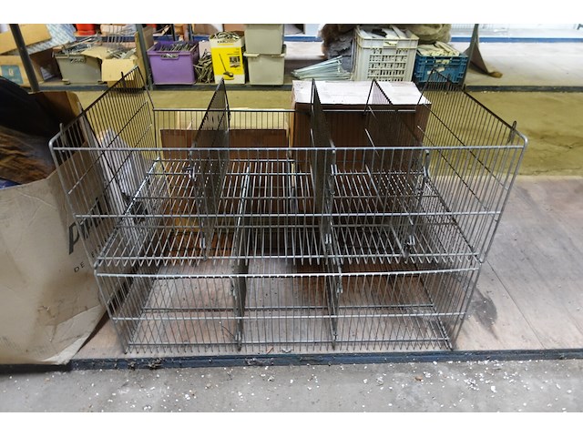 Volledige inhoud rek metaal - afbeelding 28 van  36