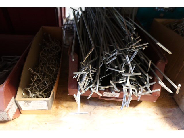 Volledige inhoud rek metaal - afbeelding 35 van  36