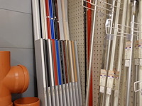 Volledige inhoud rek omlijstingen - afbeelding 3 van  11