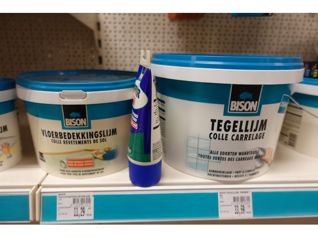 Volledige inhoud rek producten - afbeelding 6 van  20