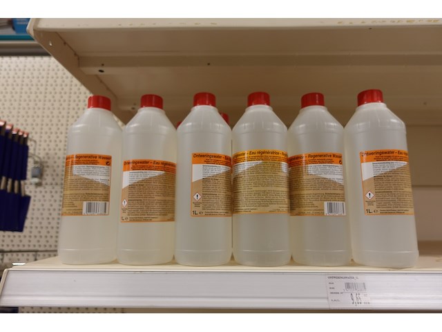 Volledige inhoud rek producten - afbeelding 16 van  20