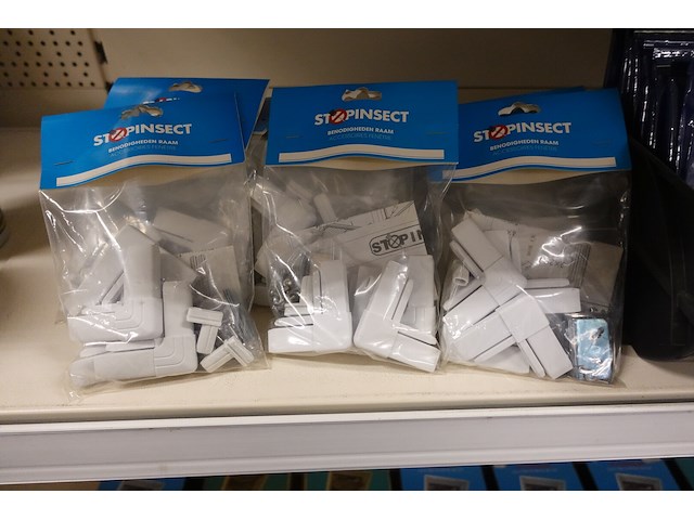 Volledige inhoud rek producten - afbeelding 17 van  20