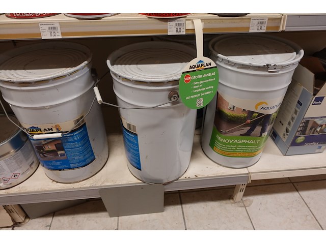 Volledige inhoud rek producten - afbeelding 2 van  13