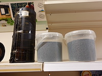 Volledige inhoud rek producten - afbeelding 9 van  13