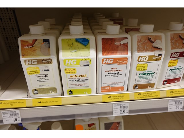 Volledige inhoud rek producten - afbeelding 14 van  23