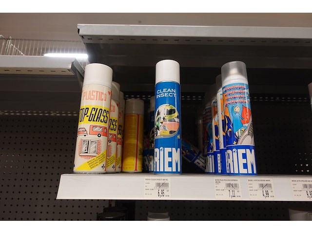 Volledige inhoud rek producten - afbeelding 20 van  23