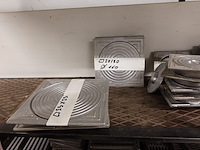 Volledige inhoud rek putdeksels - afbeelding 8 van  10