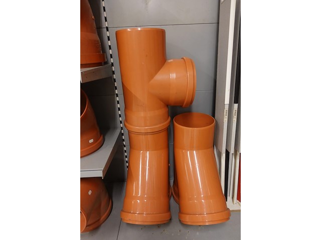 Volledige inhoud rek pvc bochten - afbeelding 2 van  6